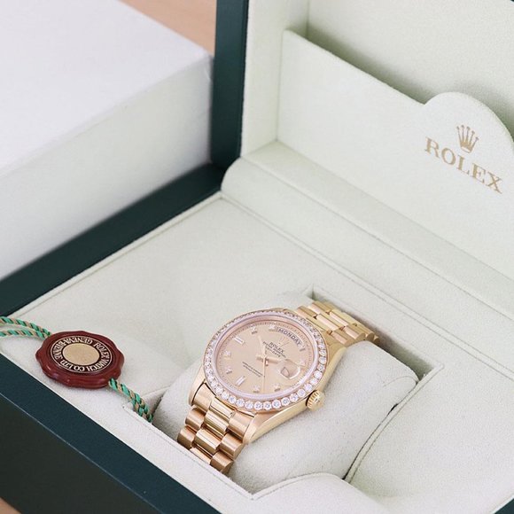 Rolex Men's Day-Date 18kt w/ genuine box and hang tag!! - Picture 3 of 8